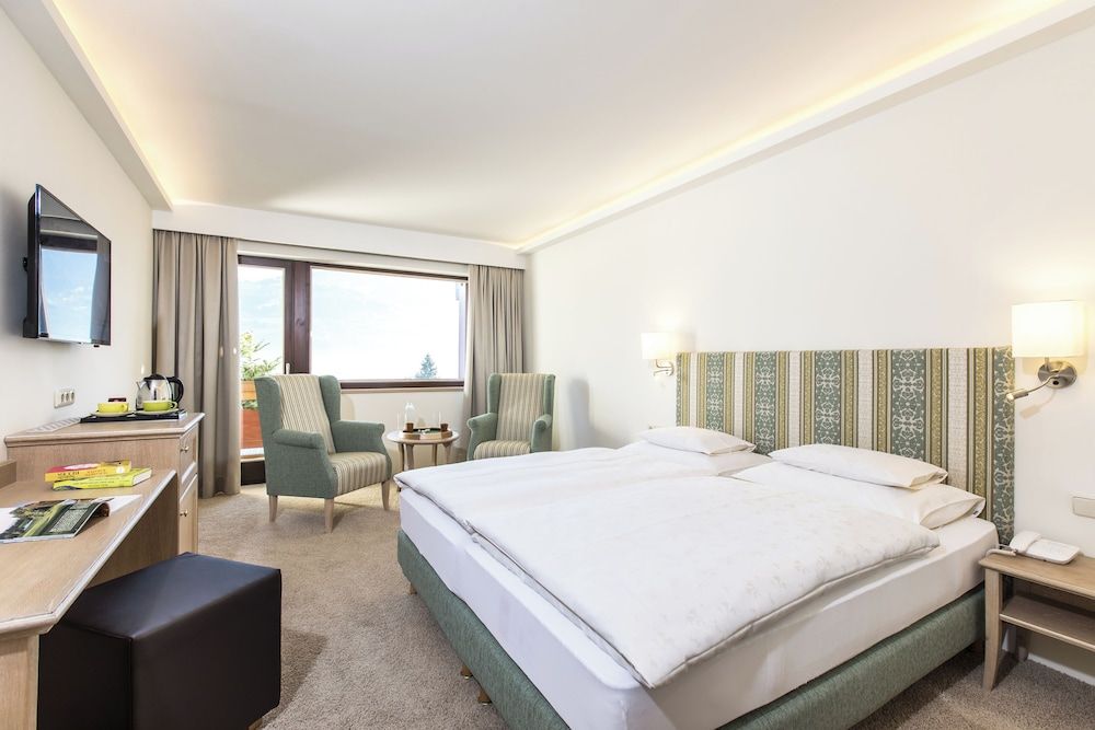 afbeelding van Tweepersoonskamer, 1 kingsize bed, aan het meer