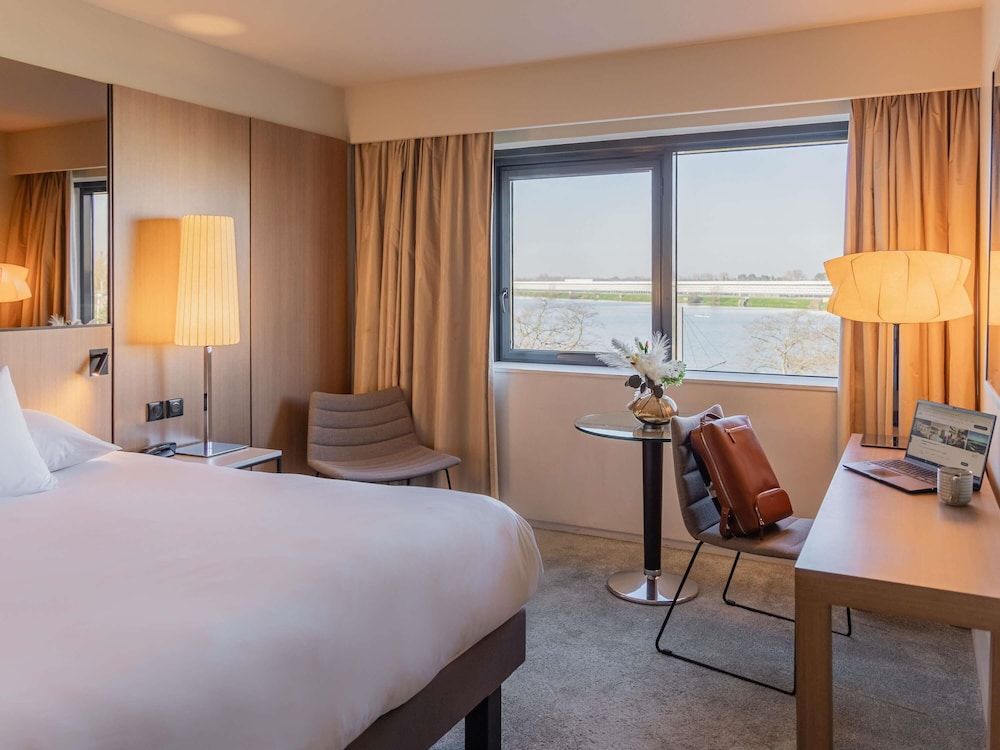 afbeelding van Deluxe kamer, 1 tweepersoonsbed, uitzicht op meer