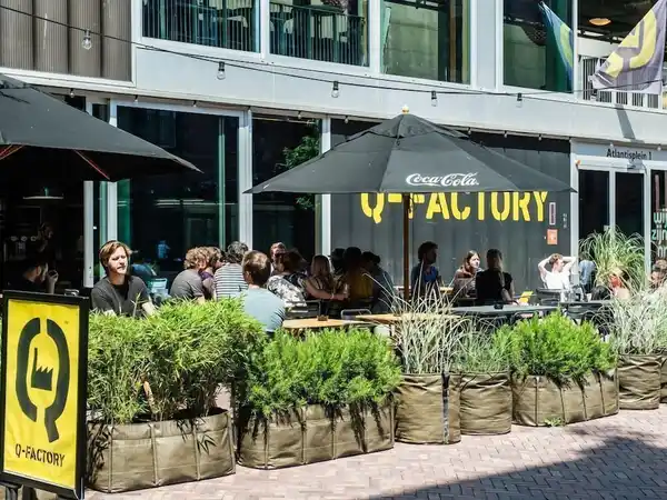 Q-Factory Hotel - Standaard Twin kamer, 2 eenpersoonsbedden - GENERAL