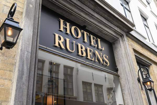 Hotel Rubens - Grote Markt - Standaard tweepersoonskamer - GENERAL