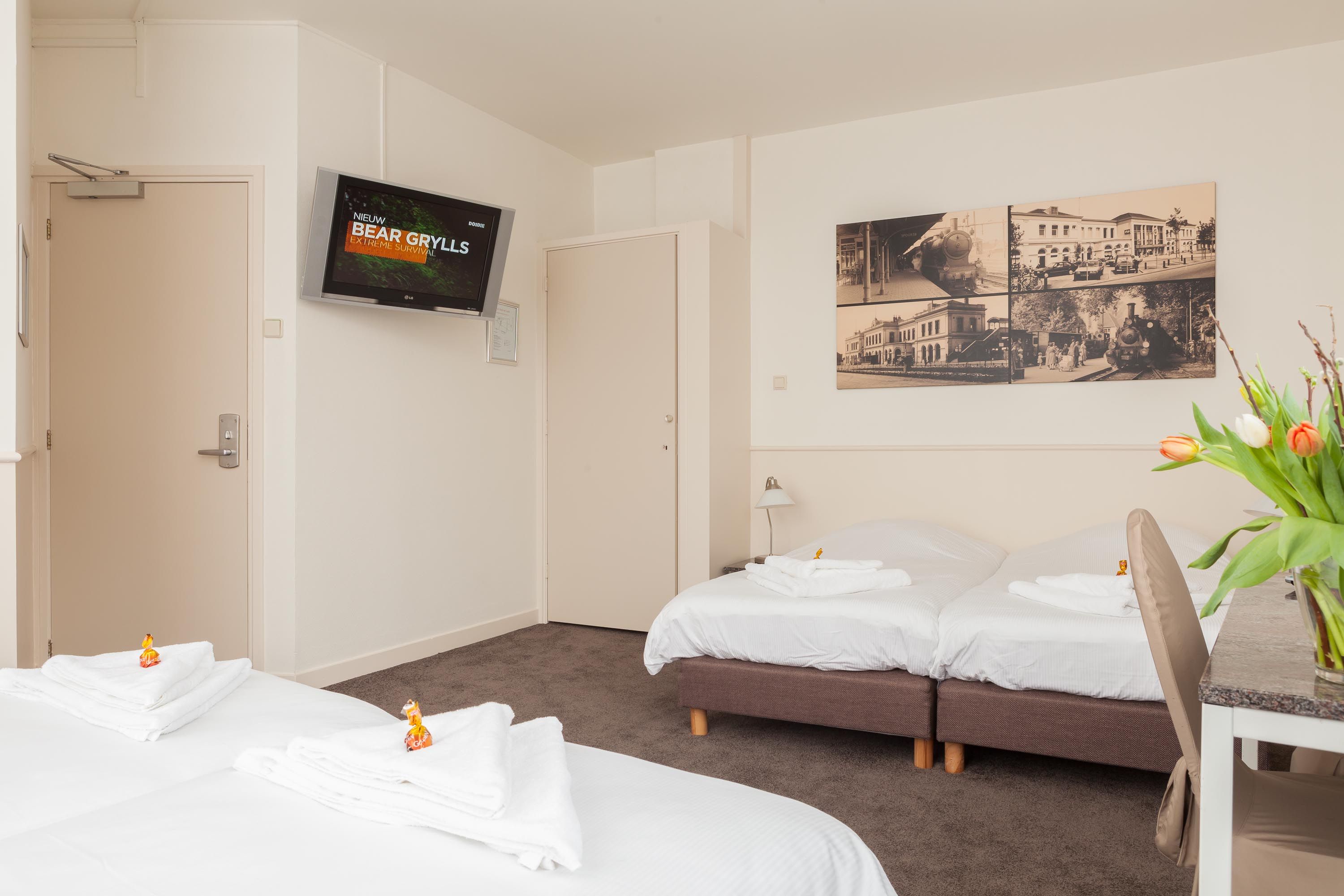 afbeelding van 3=2 Special