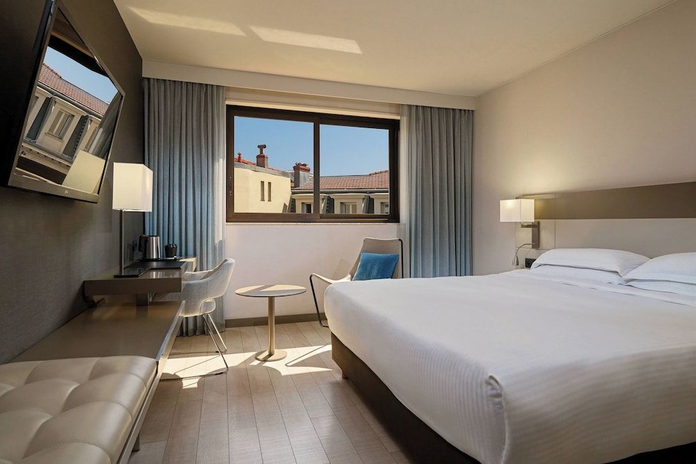 afbeelding van Klassieke kamer, 1 kingsize bed, uitzicht op stad