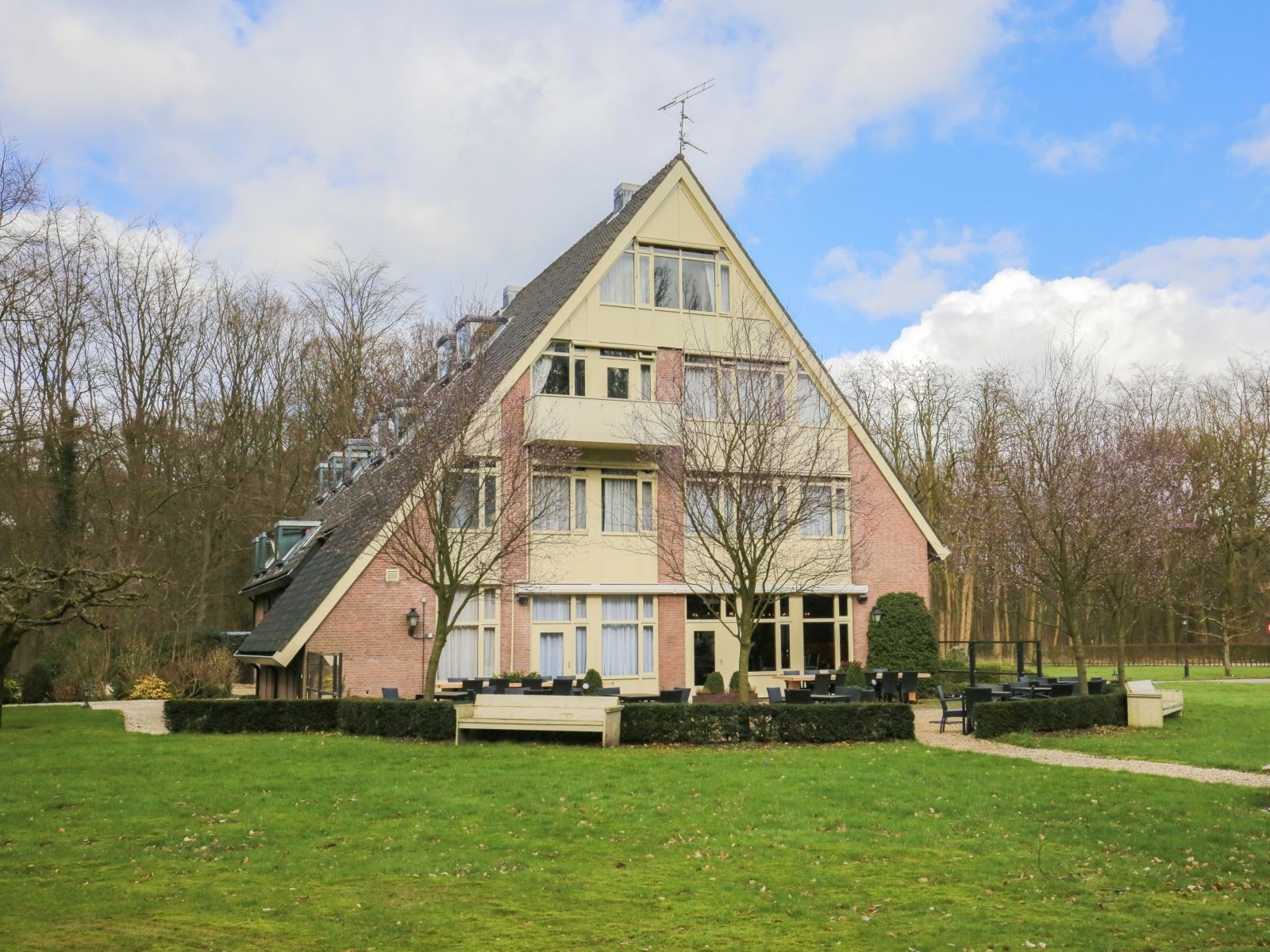 Buitenzijde