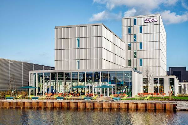 YOTEL Amsterdam - Premium Room - GENERAL