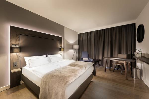 Holiday Inn Berlin City West, an IHG Hotel - Standaard kamer, 1 queensize bed - GENERAL