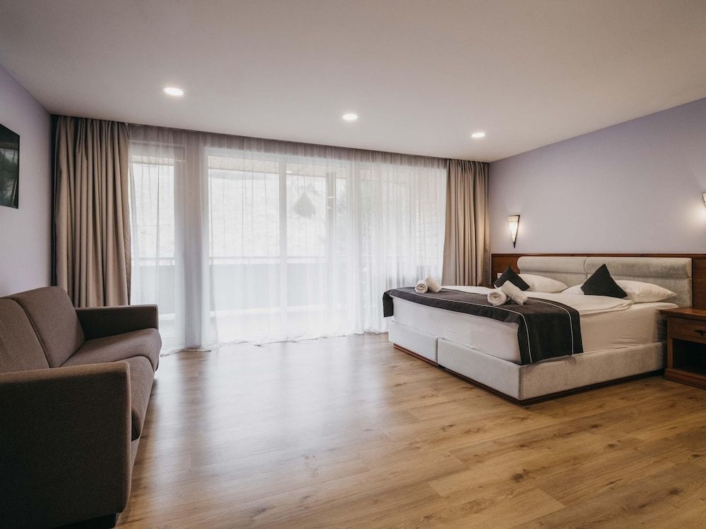 afbeelding van Comfort tweepersoonskamer, 1 slaapkamer, balkon, uitzicht op heuvels