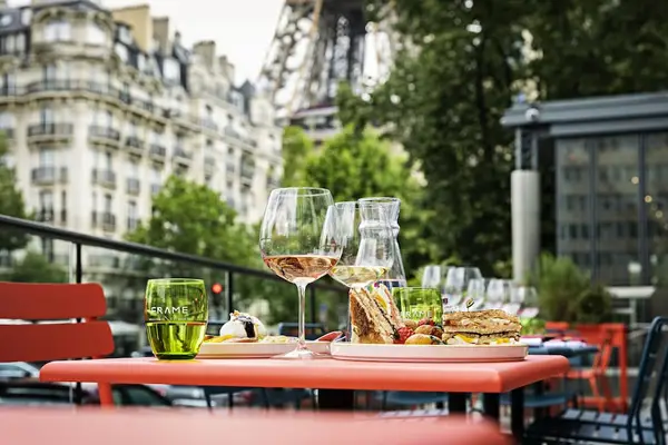 Pullman Paris Tour Eiffel - Klassieke kamer, 2 eenpersoonsbedden, uitzicht op tuin - GENERAL