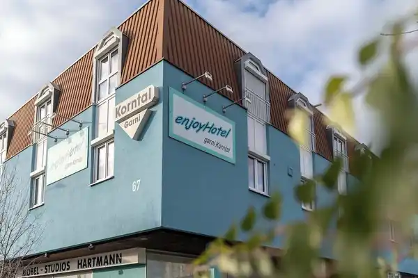 enjoyHotel garni Korntal Stuttgart - Eenvoudige tweepersoonskamer, uitzicht op stad - GENERAL