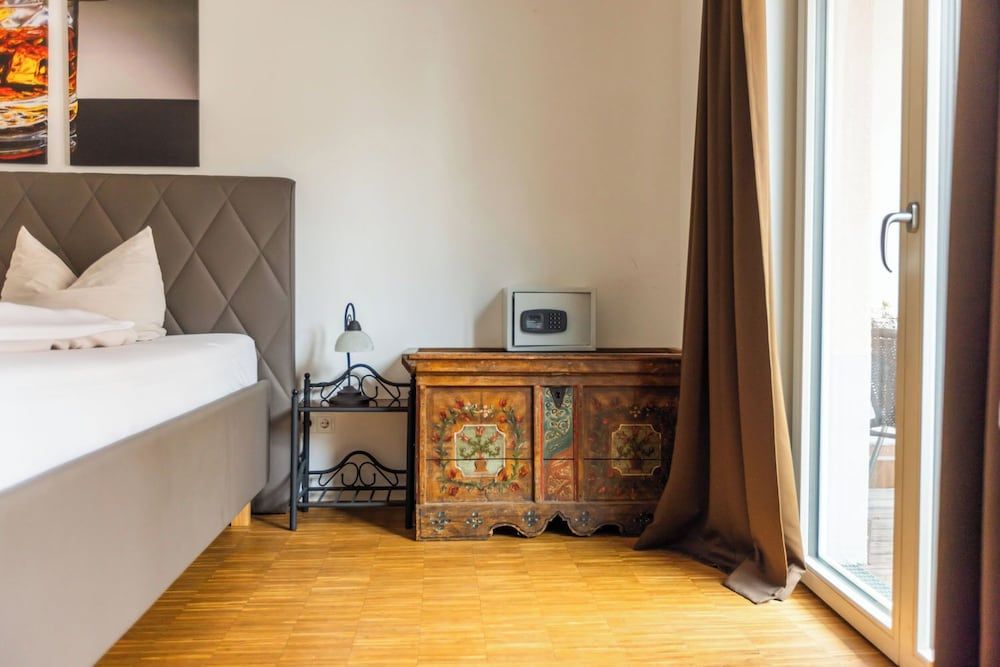afbeelding van Comfort tweepersoonskamer, 1 kingsize bed, niet-roken, balkon