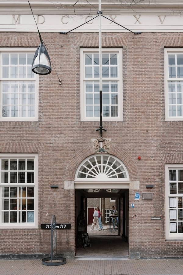 Stadsklooster Dordt - Comfort slaapzaal, 1 queensize bed, uitzicht op stad - GENERAL