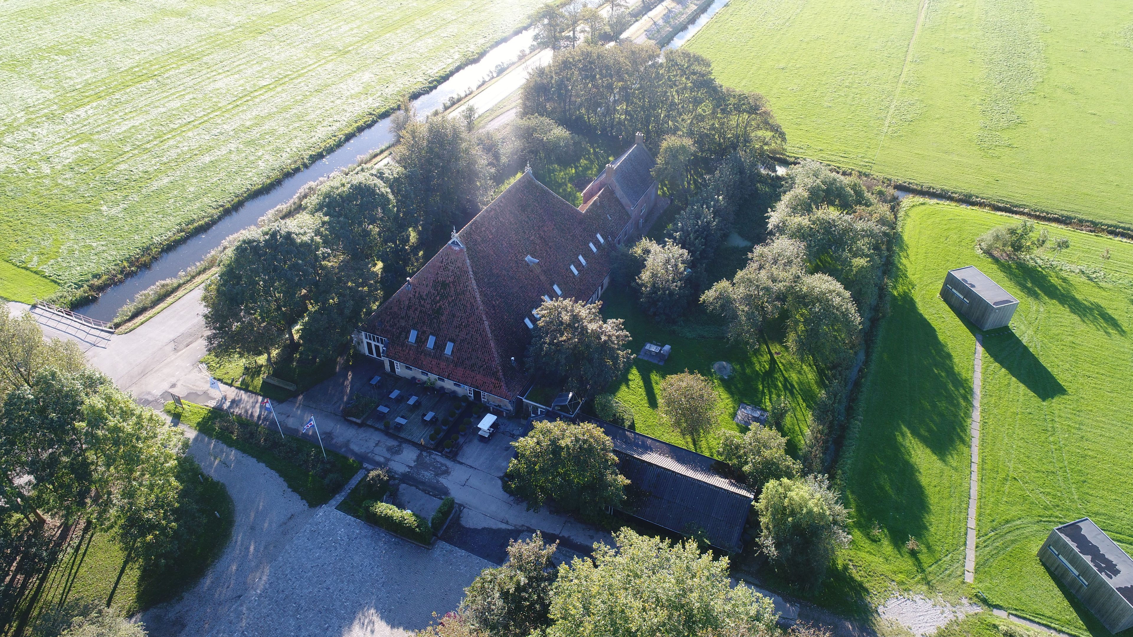 Buitenzijde