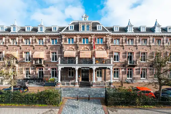 The Manor Amsterdam - Superior Room 1 Twin Bed - FRONT