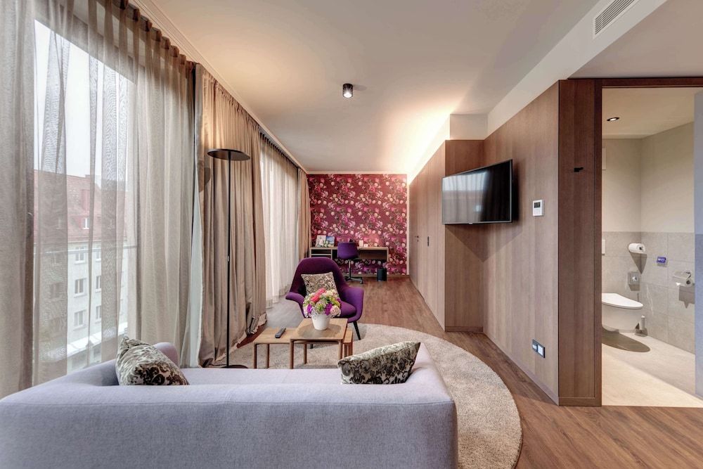 afbeelding van Premium suite, 1 kingsize bed, bijgebouw (Separate Living Room)