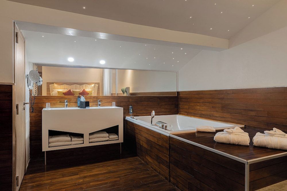 afbeelding van Superior suite, 1 kingsize bed, bad