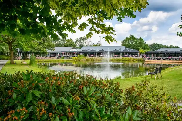 Maashof - Zomer Sale - SURROUNDING