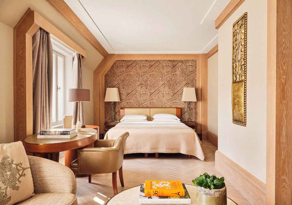 afbeelding van Deluxe kamer, 1 kingsize bed, uitzicht op stad