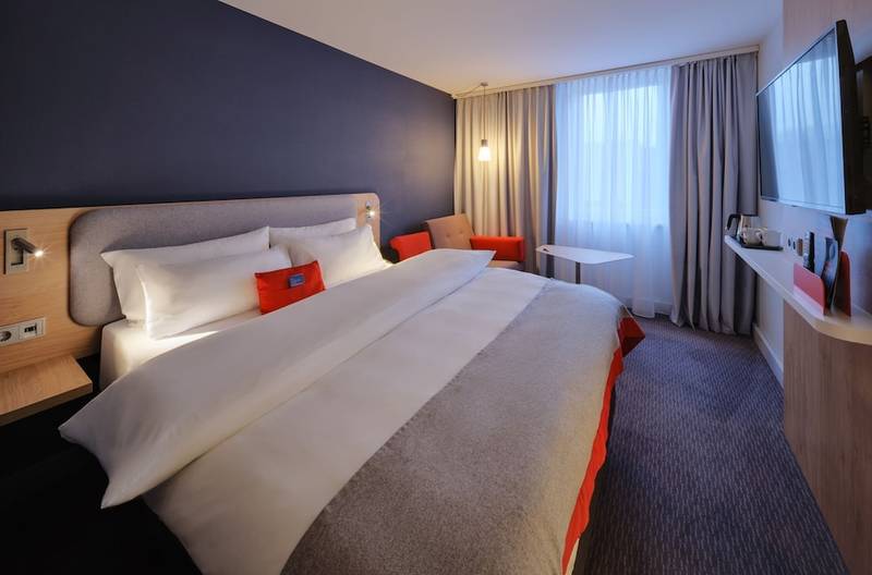 Holiday Inn Express Frankfurt Airport An Ihg Hotel www.hotelspecials.nl